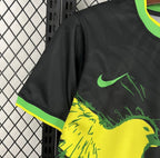 Maillot concept du Brésil Noir/oiseaux jaune 2025