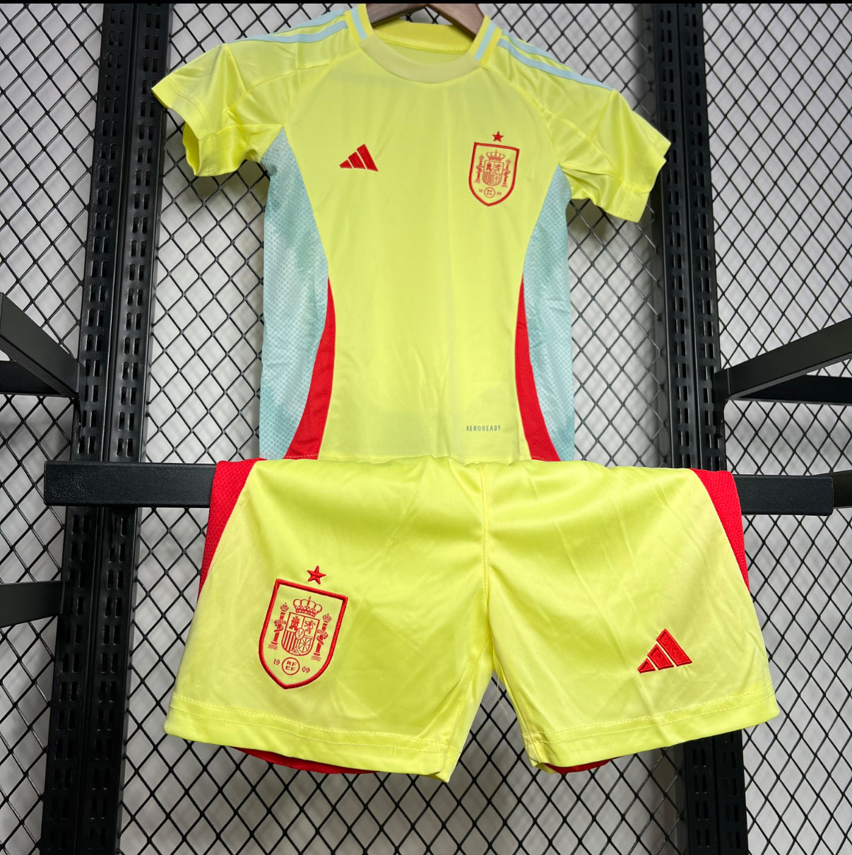 Kit enfant Maillot de l’Espagne Extérieur 2024/2025(Euro2024)