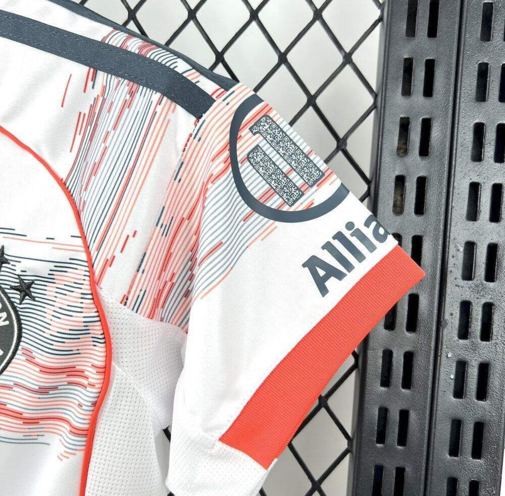 Kit enfant Bayern Munich Extérieur 2025/2026