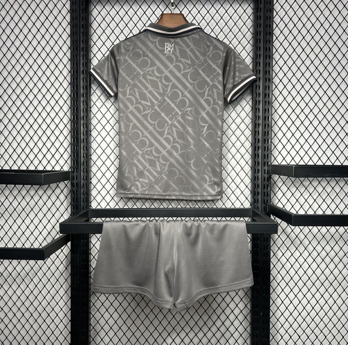Kit enfant Réal Madrid 3ème Maillot 2024/2025