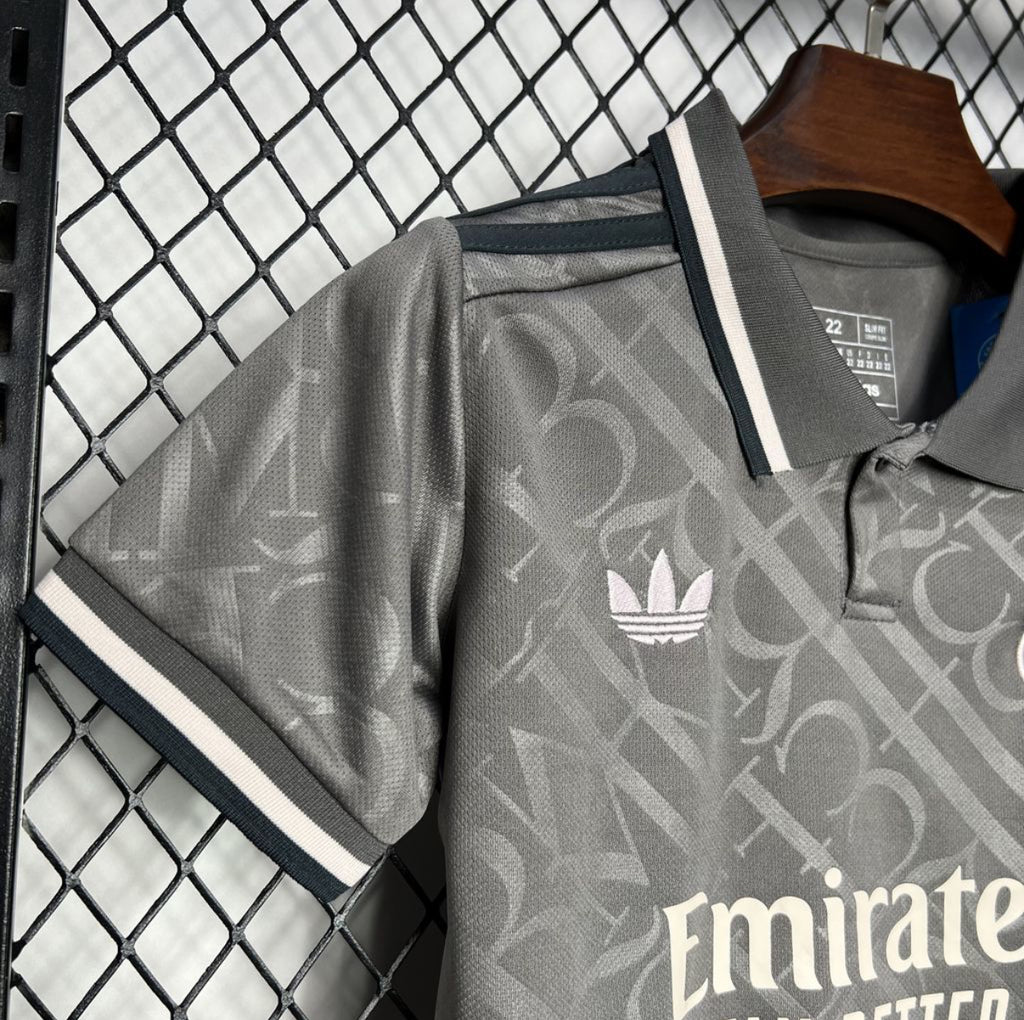 Kit enfant Réal Madrid 3ème Maillot 2024/2025