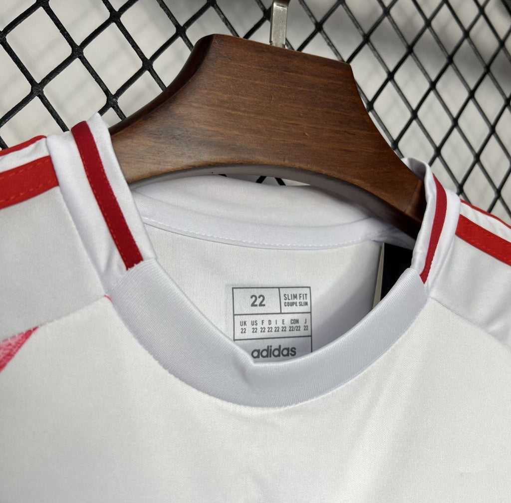 Kit enfant Japon Extérieur x Y-3 2024