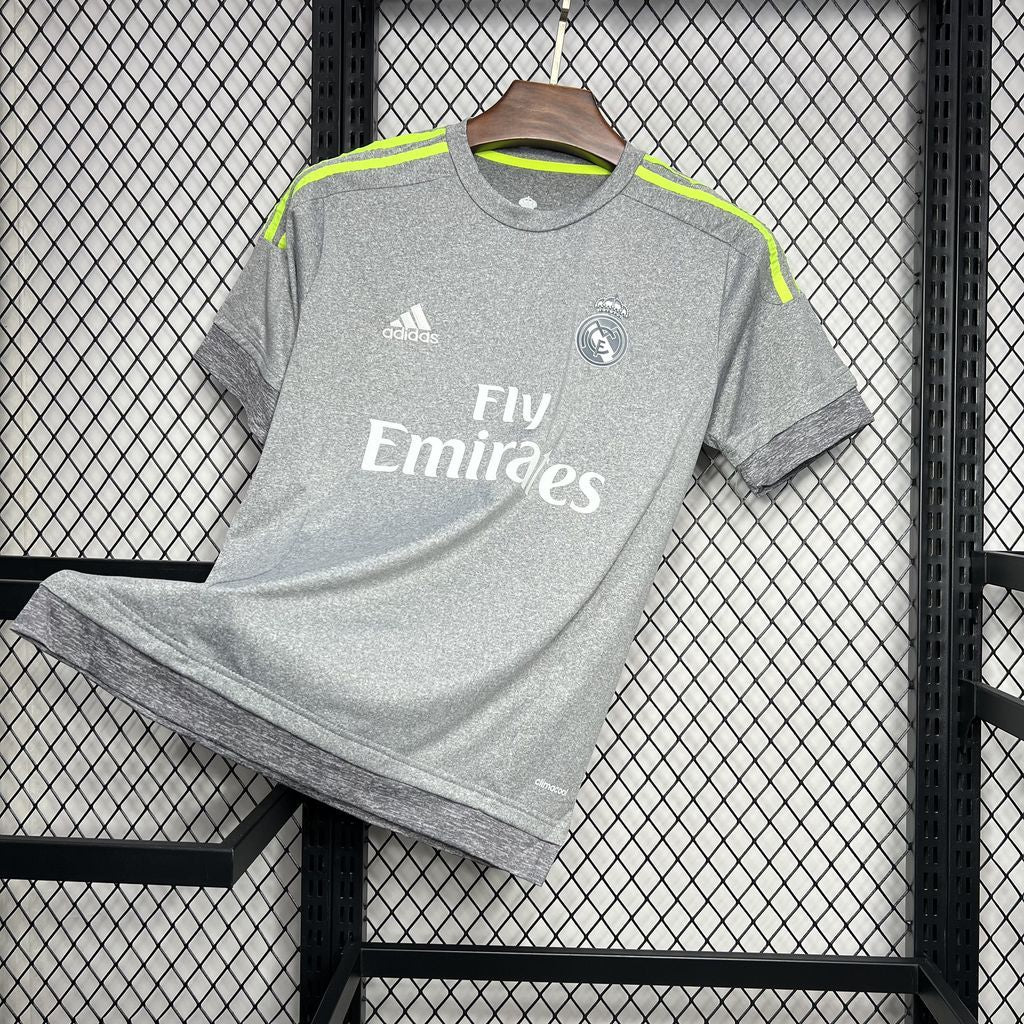 Maillot Rétro Real Madrid Extérieur 2015/2016
