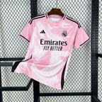 Maillot réal Madrid rose concept 2025