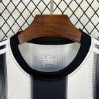 Maillot domicile newcastle 25/26