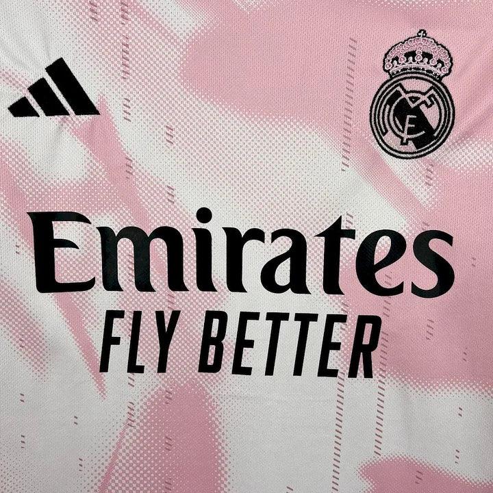 Maillot réal Madrid rose concept 2025