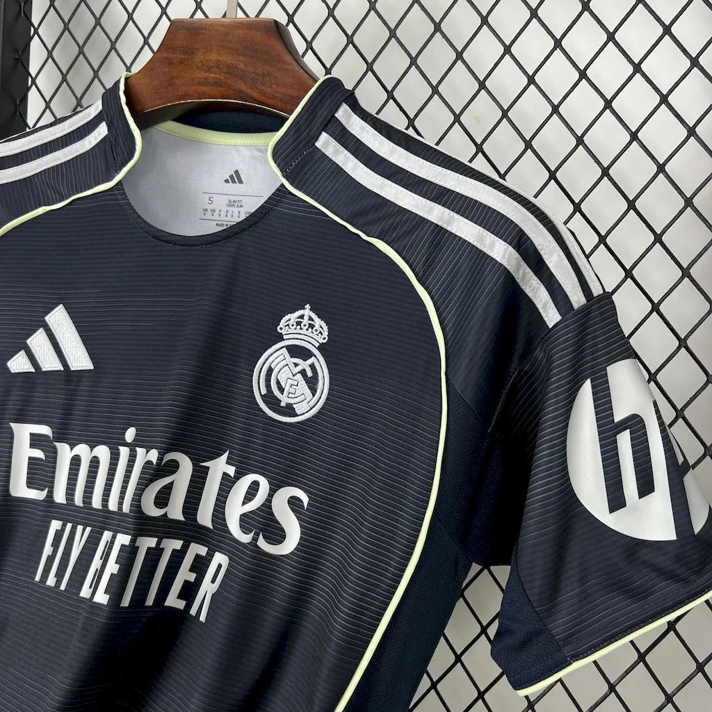 Maillot réal Madrid extérieur 25/26