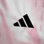 Maillot réal Madrid rose concept 2025