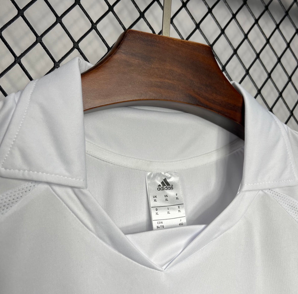 Maillot real madrid domicile rétro 05/06